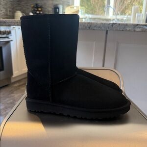 NIB UGG Classic short Black Boots